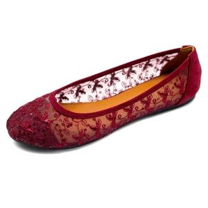 Women's Shoes Dots or Floral Lace Breathable Round Toe Ballet Flats - Burgundy